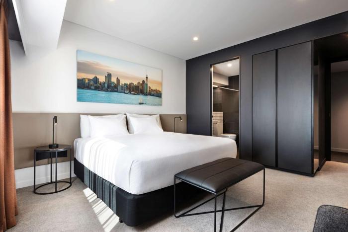 Travelodge Hotel Auckland Wynyard Quarter,Auckland>>Albany,4 star