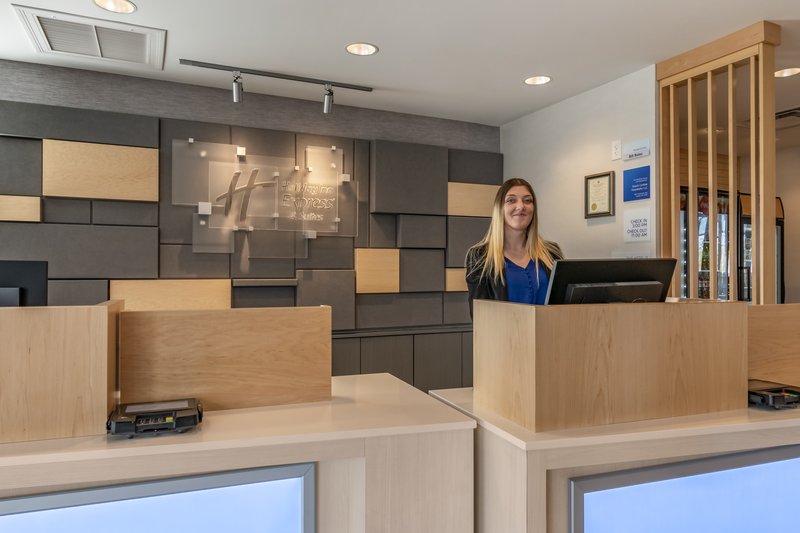 holiday inn express and suites carlisle southwest i 81