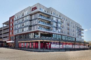 hampton inn and suites watertown boston