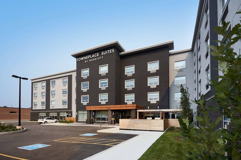Towneplace Suites By Marriott Hamilton,Ontario>>Hamilton,3.5 star