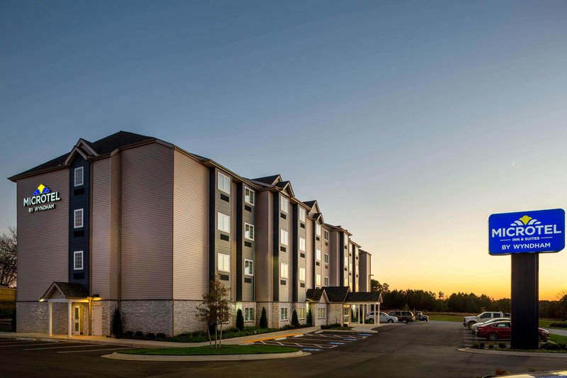 Microtel Inn & Suites By Wyndham South Hill,La Crosse>>Brodnax,2 star