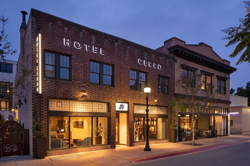 hotel cerro autograph collection