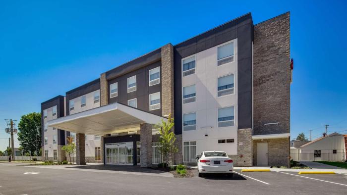 Best Western Plus Hershey,Derry Township>>Dauphin,2.5 star