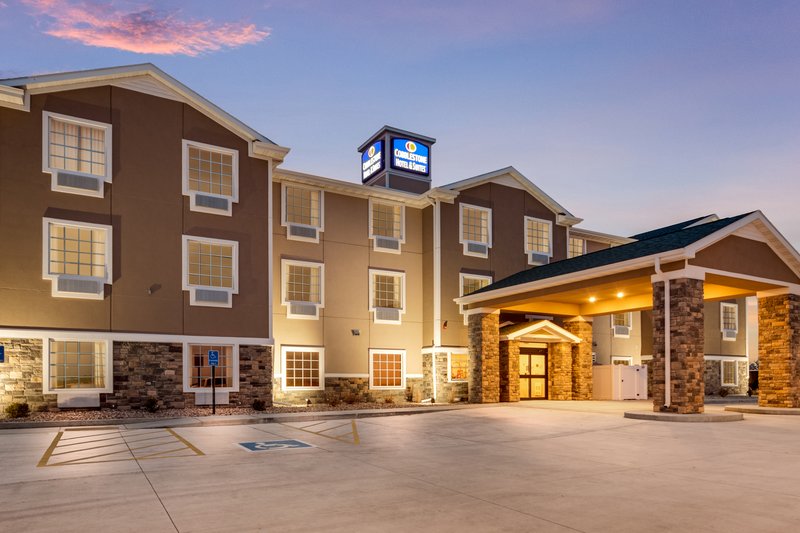 Cobblestone Hotel & Suites - Cozad