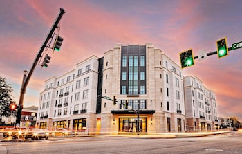 hilton club liberty place charleston