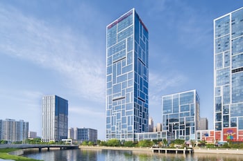 Crowne Plaza Dalian Xinghai, An Ihg Hotel,Liaoning>>Dalian,3 star