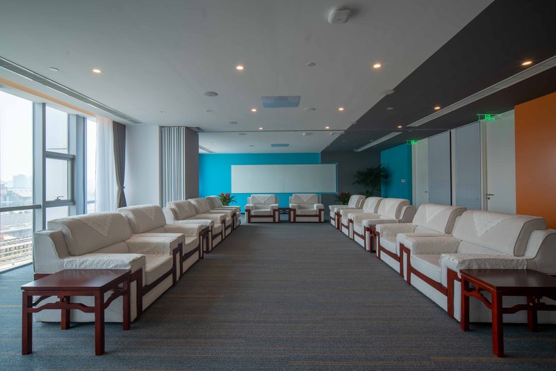 holiday inn express qingdao innovation park an ihg hotel