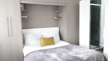 Grand Airport Ensuites,,0 star