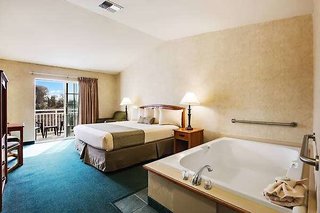 surf and sand lodge