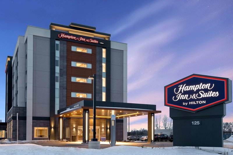 hampton inn and suites ottawa west