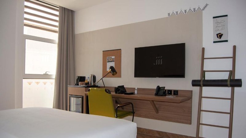 shada hotel shati