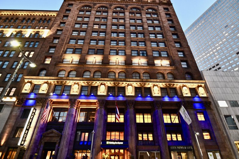 holiday inn express cleveland downtown by ihg