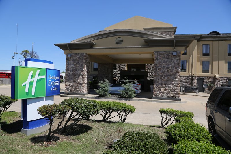 Holiday Inn Express Hotel & Suites Cleveland, An Ihg Hotel,Greene County>>Cleveland,2.5 star
