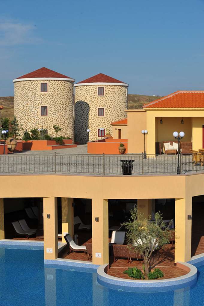 Varos Village Boutique Hotel,Lemnos>>Atsiki,5 star