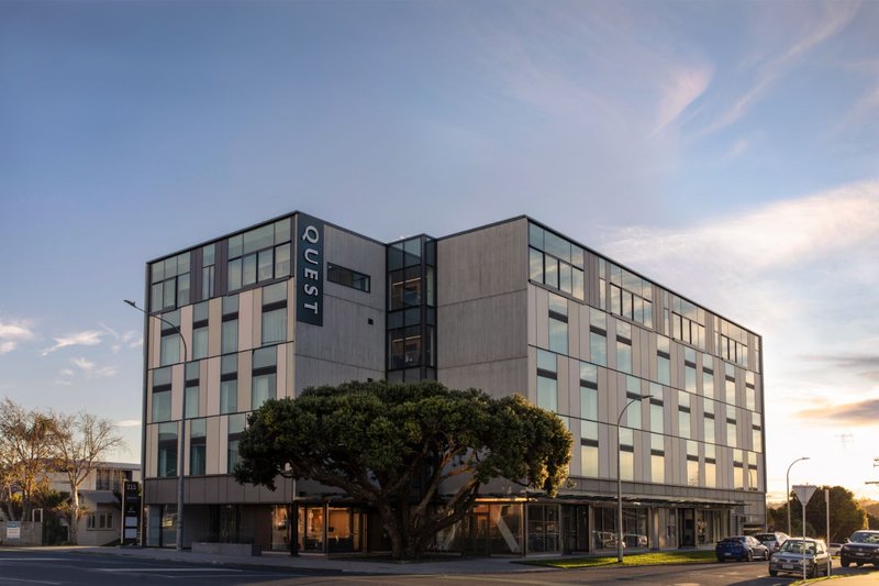 Quest Takapuna,,4 star
