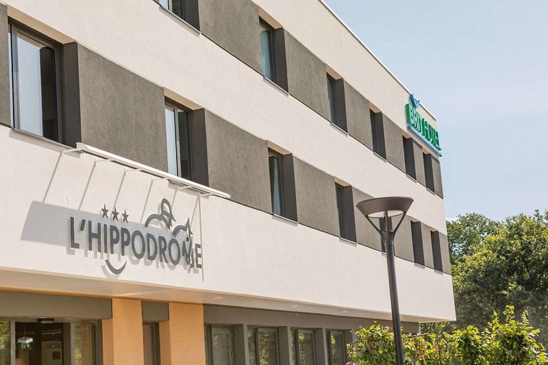 Brit Hotel - Hotel De L'hippodrome,,3 star