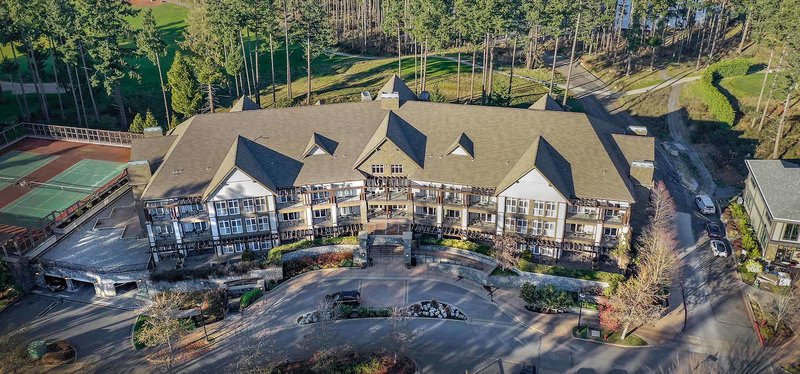 Fairways Hotel On The Mountain,Langford>>Brentwood Bay,2.5 star