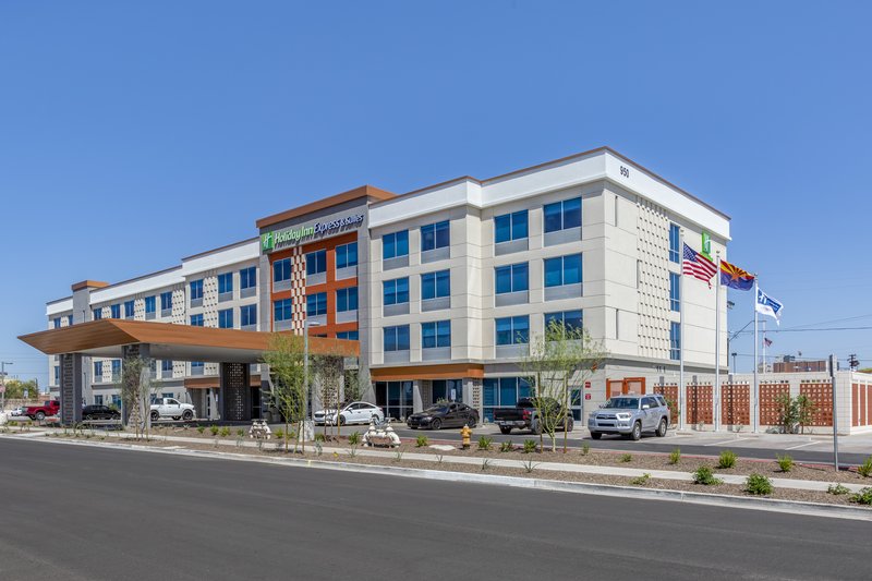 Holiday Inn Exp & Sts Phoenix Dwtn State Capitol,Phoenix Sky Harbor International Airport>>Phoenix,2.5 star