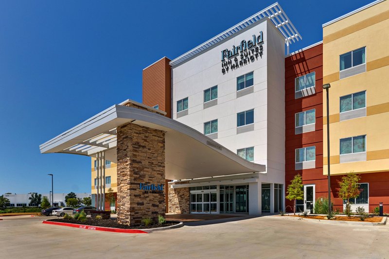 fairfield inn and suites by marriott dallas love field
