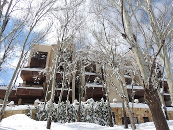 Faraya Village Club,Byblos>>Beirut,4 star