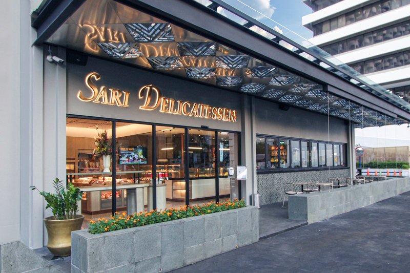 sari pacific jakarta autograph collection