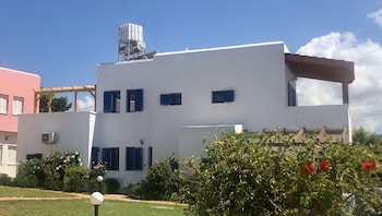 aphrodite and apollo apartments