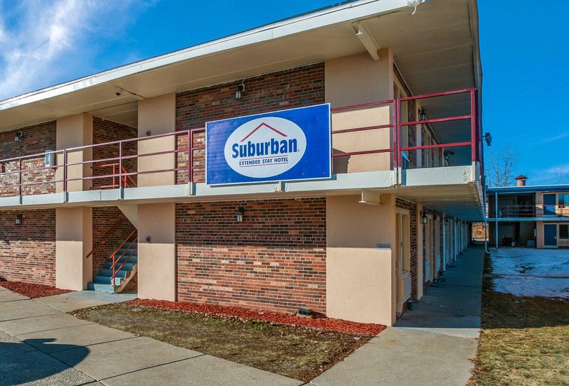 Suburban Studios Neenah,Menasha>>Appleton,2 star