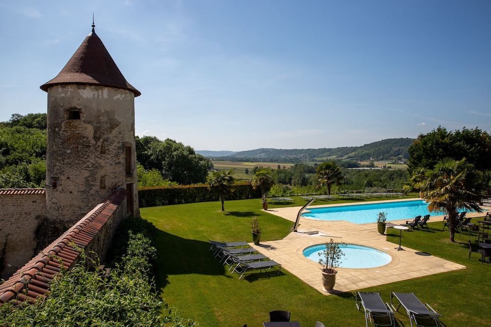 Les Dependances De Chapeau Cornu,,3 star