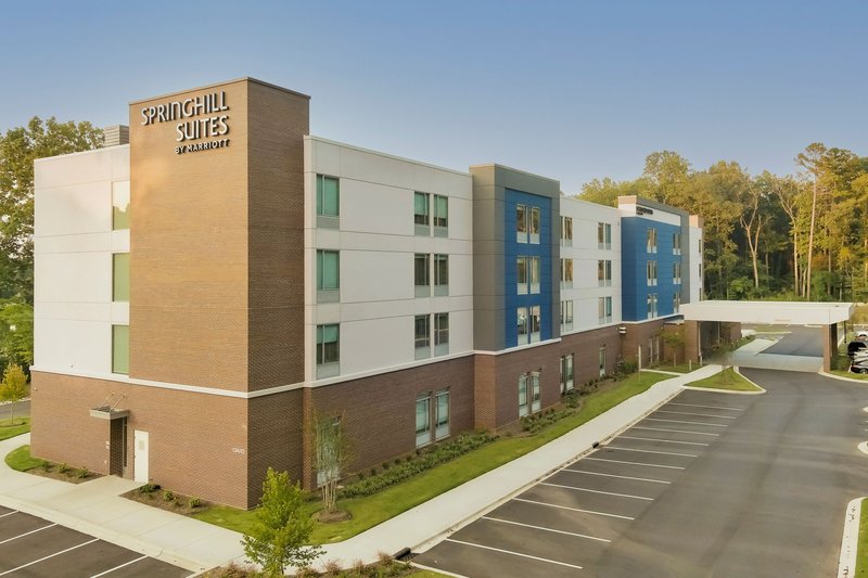 Springhill Suites By Marriott Charlotte Huntersville,Huntersville>>Charlotte,2.5 star