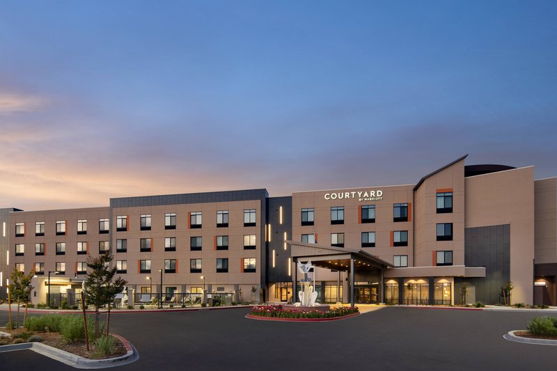 Courtyard By Marriott Petaluma Sonoma County,Petaluma>>Novato,3 star