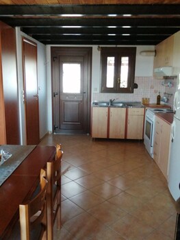 Megris Country Houses,,1 star
