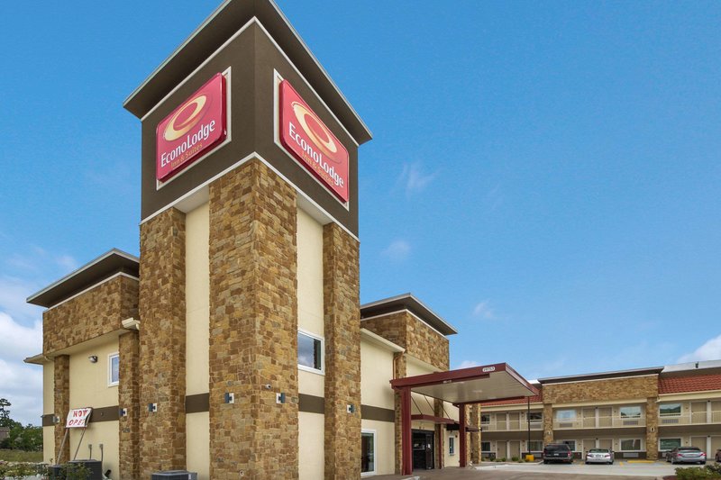 econo lodge inn and suites humble fm1960 iah airport