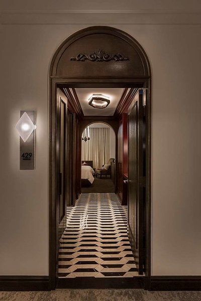 Daxton Hotel,,4 star