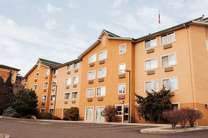 Ramada By Wyndham Yakima