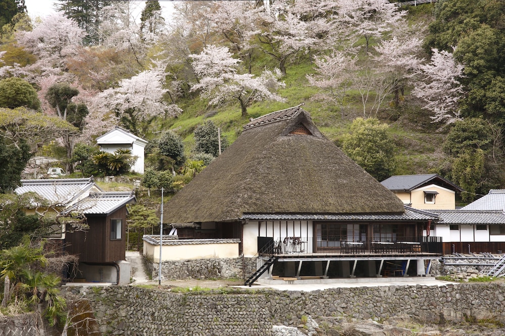 Kanau,Kawachinagano>>Gojo,2.5 star
