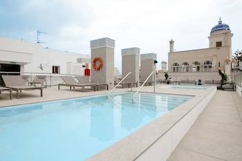 goodnight apartments cadiz