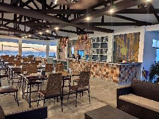 Cococay Resort Hotel,,2 star