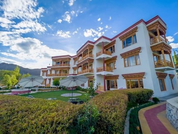 Hotel Trikaya,Lower Tukcha Road,2 star