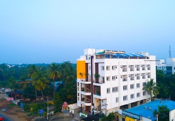 Grand Padappai Residency,Padapai,3 star