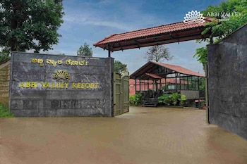 Abbi Valley Resorts,No,129, Hanbal Hobli, Devaldakere Village, Sakaleshpura Taluk, Hasan District, Sakleshpur,3 star