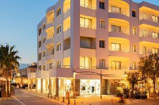 Palace Lido Hotel & Suites