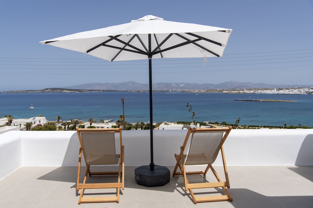 Kymo Luxury Suites Paros,Paros>>Kolympithres,4 star