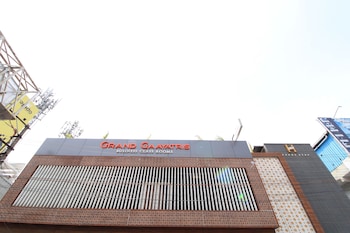 Hotel Grand Gaayatris,Pallavaram,3 star