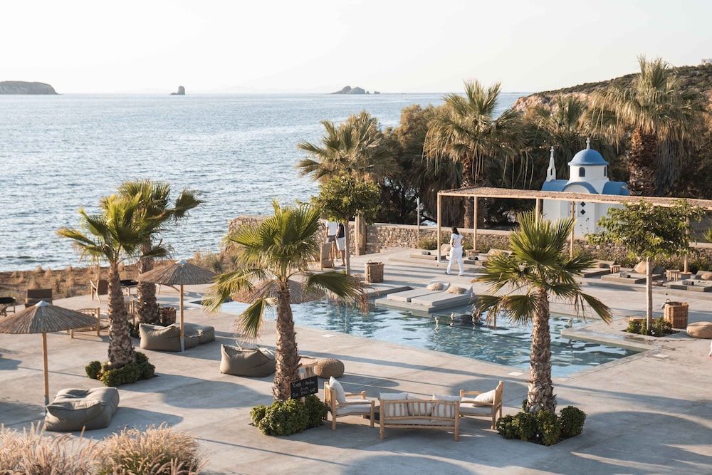 Seesoo Paros Beachfront Resort,Paros>>Parikia,4 star
