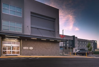 Hampton Inn Riverside March Air Force Base,Cherry Valley>>California,2.5 star