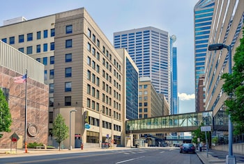home2 suites by hilton minneapolis downtown mn