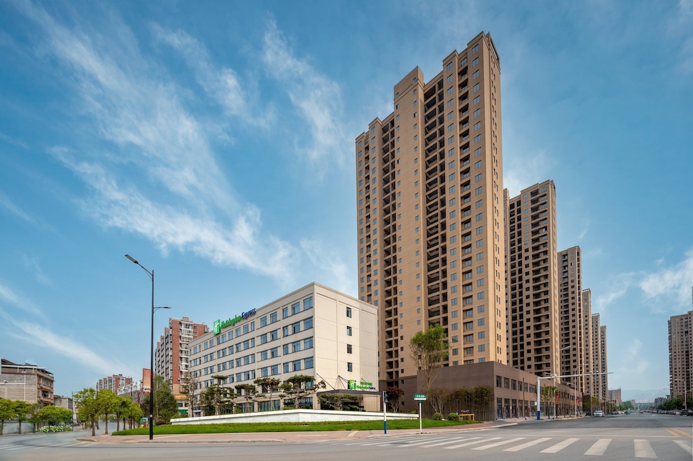 Holiday Inn Express Jingdezhen Ancient Town, An Ihg Hotel,Jingdezhen Railway Station>>Jingdezhen,2.5 star