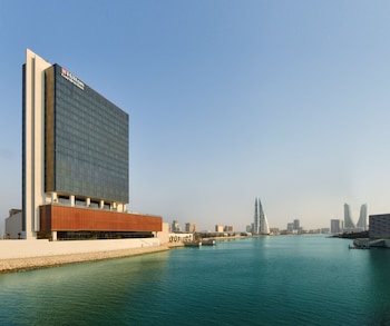 Hilton Garden Inn Bahrain Bay,Manama>>Bahrain,4 star