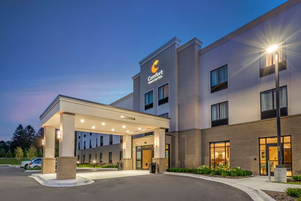 Comfort Inn & Suites,Detroit>>Clarkston,2.5 star