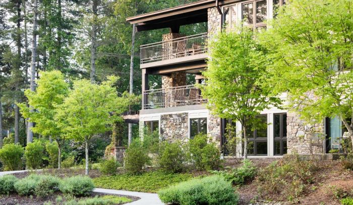 kanuga inn and lodging